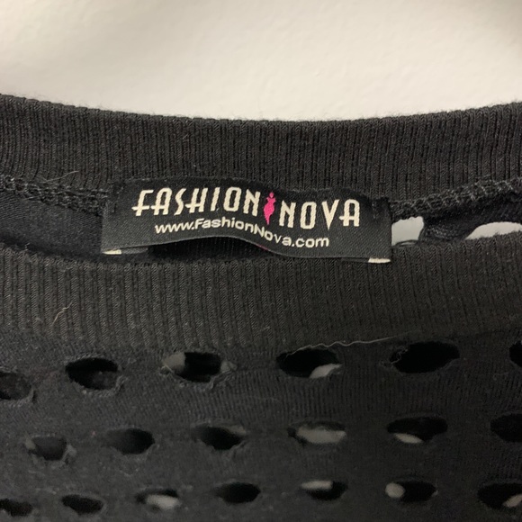 Fashion Nova small crop top - Picture 3 of 3